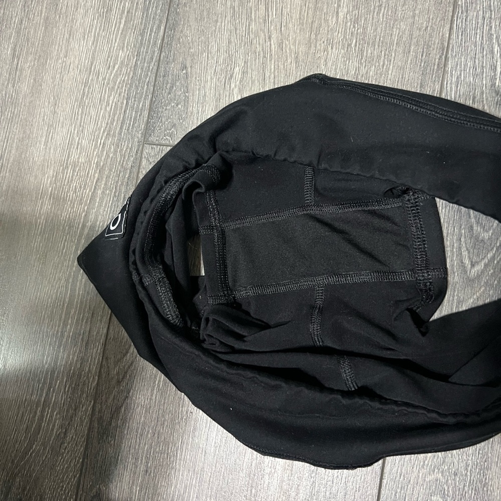 Fleo Shorts - image 3